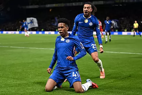 دقيقة بدقيقة.. نوتينجهام 0-0 تشيلسي.. الشوط الأول 